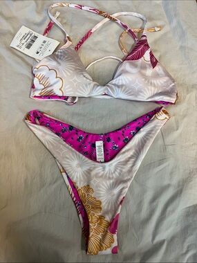 Maaji garden party 2 piece reversible floral bikini set NWT SZ S